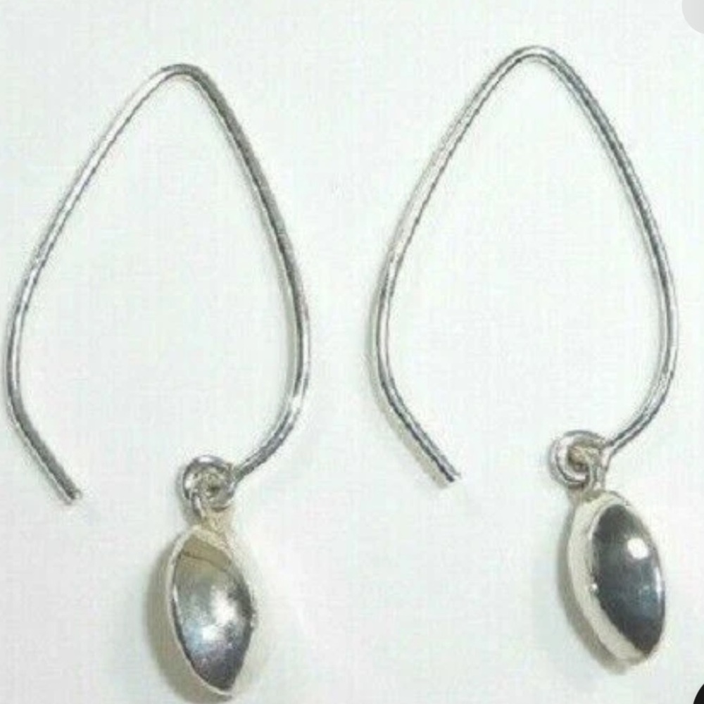 Silpada Oval Drop Treader Earrings - Picture 4 of 5